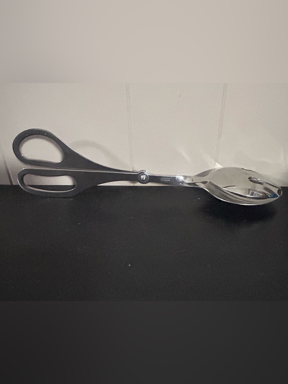 Oneida Stainless Steel Tongs - Silver Mirror Finish